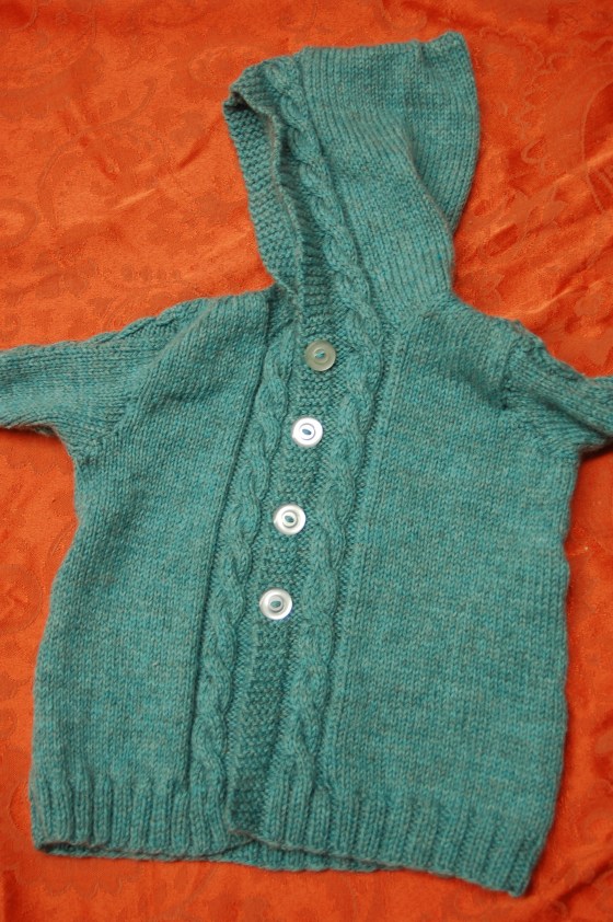 greyhatbluesweater 021