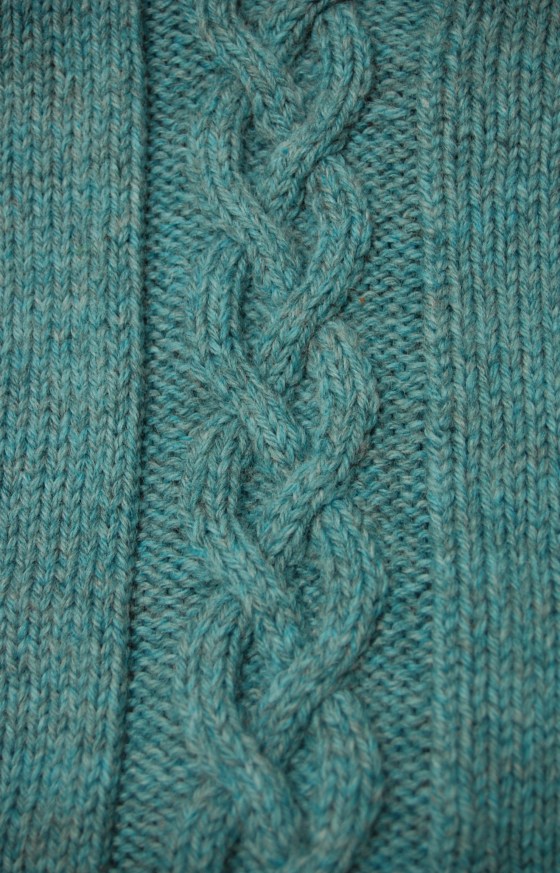 greyhatbluesweater 025